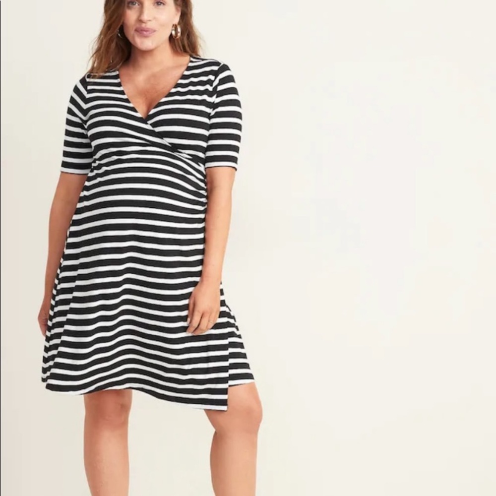 Old Navy Maternity Faux Wrap jersey dress